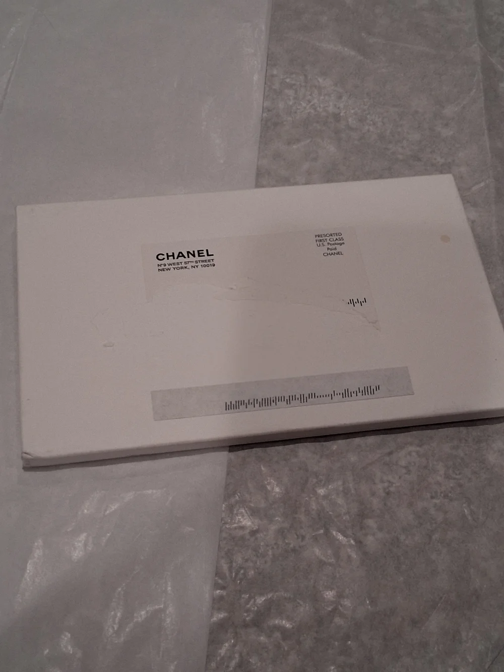 CHANEL VIP/GWP White Notebook with Black Logo and Elastic